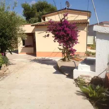 Holiday home Maria Teresa *